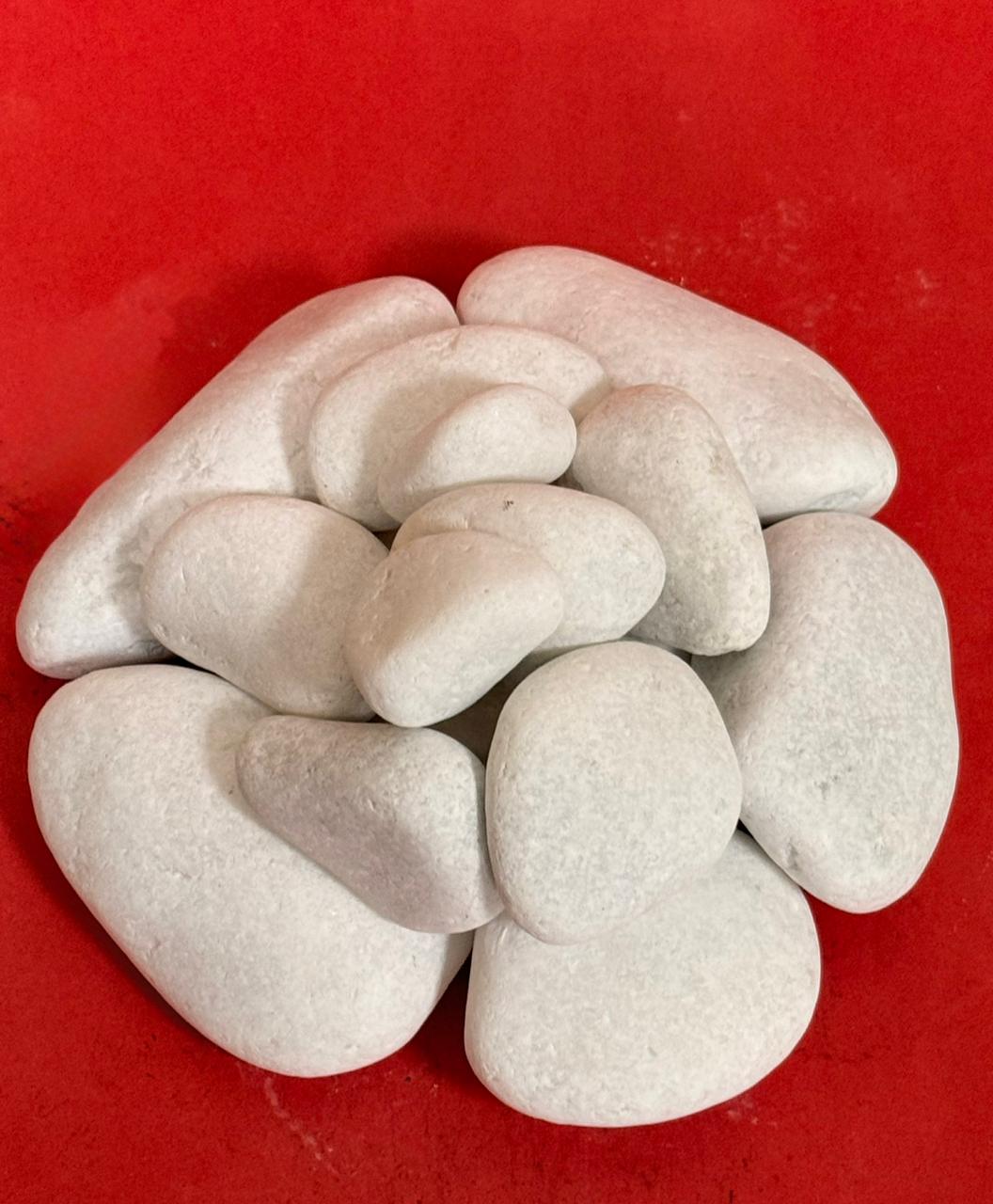 Pebbles gallery 3